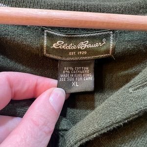 Green Eddie Bauer light sweater